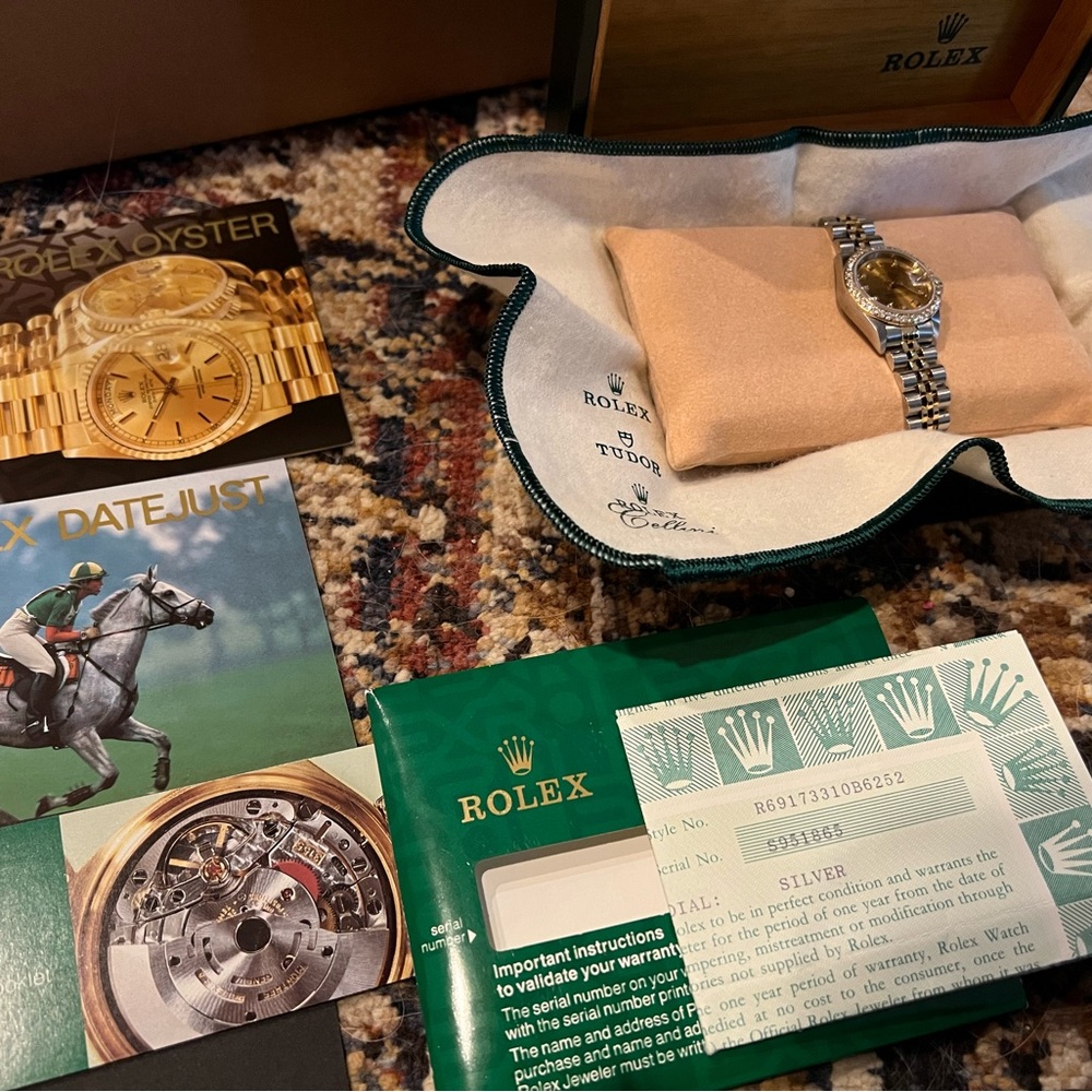 Rolex Diamond Dial and Bezel Oyster Datejust Wristwatch - Picture 3 of 6